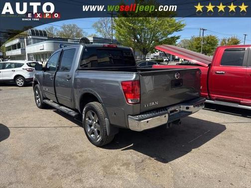 2015 Nissan Titan SV