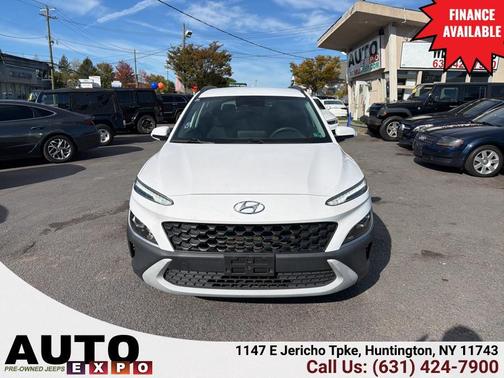 2022 Hyundai KONA SEL