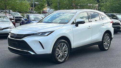 Blizzard Pearl 2021 Toyota Venza XLE