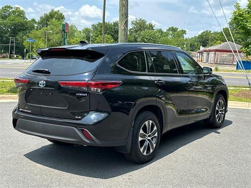 2020 Toyota Highlander Hybrid XLE