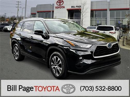 2022 Toyota Highlander Hybrid XLE