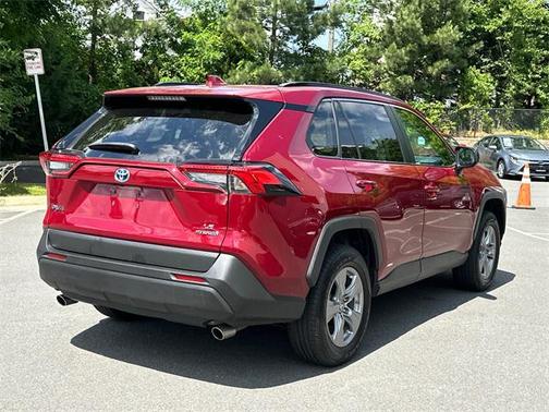 2022 Toyota RAV4 Hybrid LE