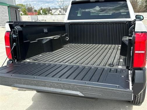 2025 Toyota Tacoma SR