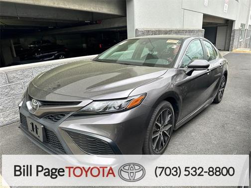 2022 Toyota Camry SE