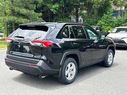 2020 Toyota RAV4 Hybrid XLE