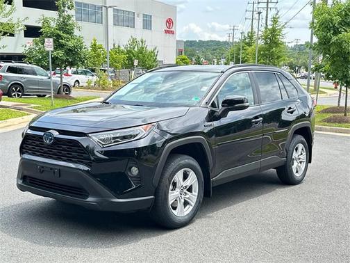 2020 Toyota RAV4 Hybrid XLE