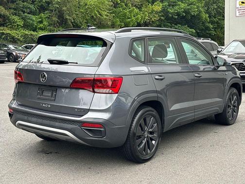 Platinum Gray Metallic 2022 Volkswagen Taos 1.5T S