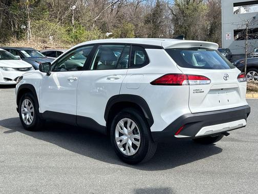 Wind Chill Pearl 2024 Toyota Corolla Cross L