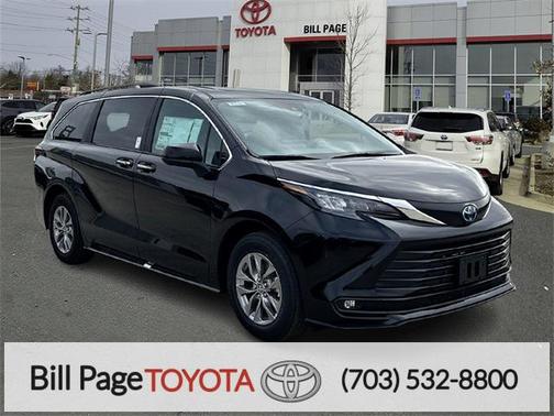 2025 Toyota Sienna XLE