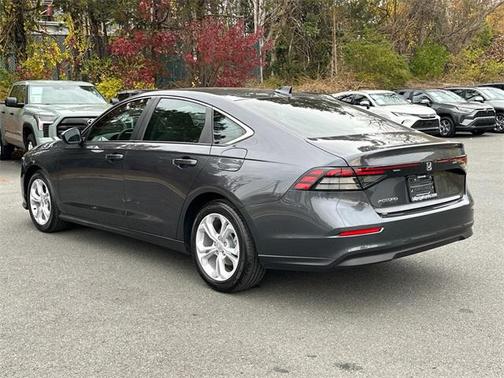 2025 Honda Accord LX 1.5T