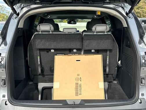 2025 Toyota Sienna XLE 7 Passenger