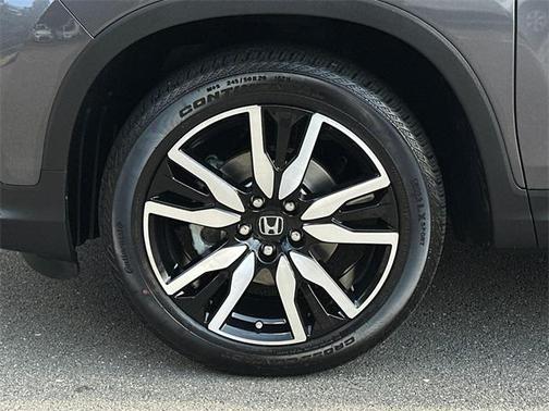 2021 Honda Pilot Touring 8-Passenger