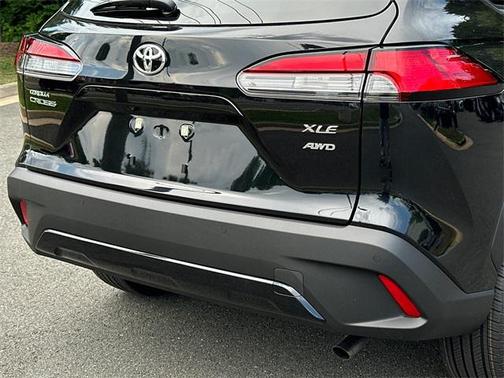 2025 Toyota Corolla Cross XLE