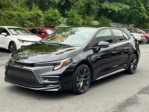 2024 Toyota Corolla Hybrid SE
