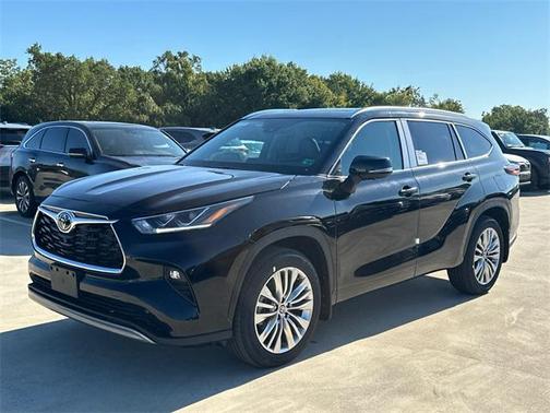 2025 Toyota Highlander Platinum
