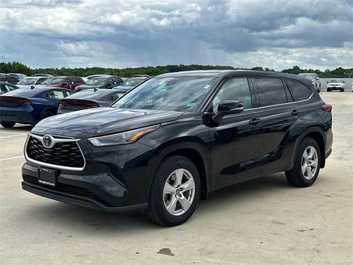 2022 Toyota Highlander L