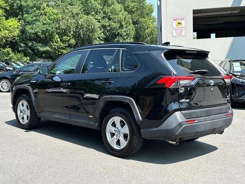 2020 Toyota RAV4 Hybrid LE