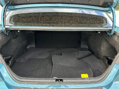 Ocean 2025 Toyota Camry SE