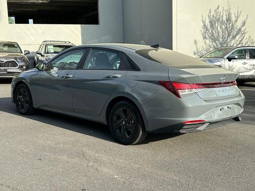 Electric Shadow 2021 Hyundai ELANTRA SEL