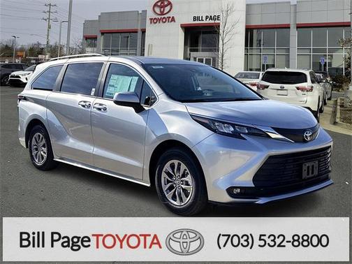 2025 Toyota Sienna XLE