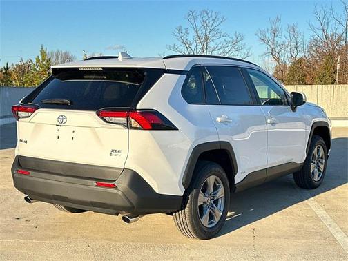 2025 Toyota RAV4 Hybrid XLE