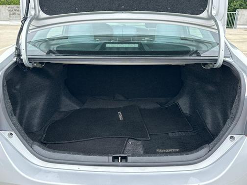 Classic Silver Metallic 2019 Toyota Corolla LE