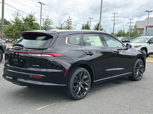Black 2026 Toyota Crown Signia Limited