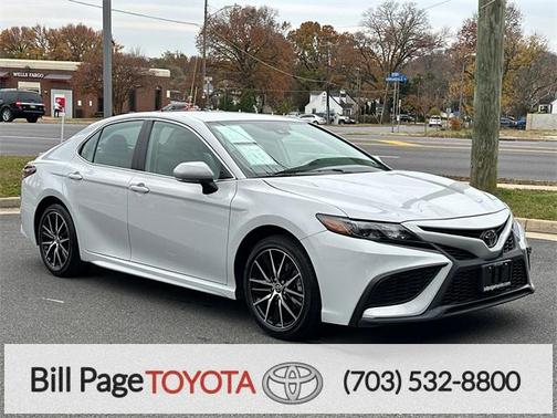 2024 Toyota Camry SE