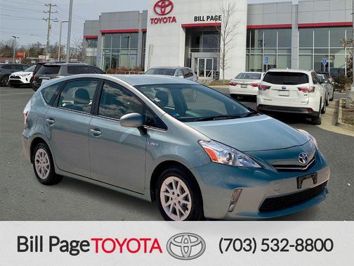 2014 Toyota Prius v Two