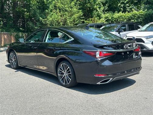 2022 Lexus ES 350 Base