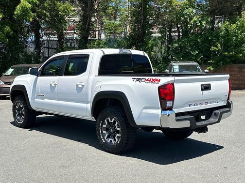Super White 2019 Toyota Tacoma TRD Off Road