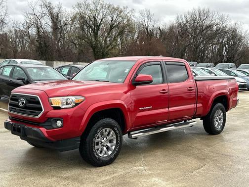 2017 Toyota Tacoma SR5