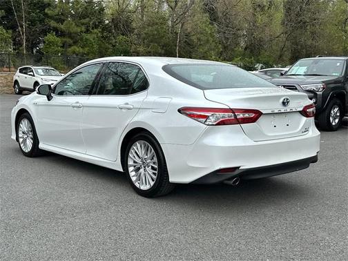 2018 Toyota Camry Hybrid XLE