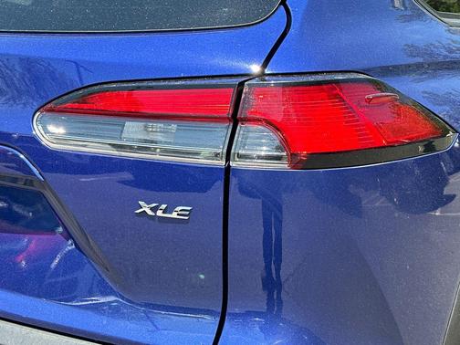 Blue Crush Metallic 2024 Toyota Corolla Cross XLE