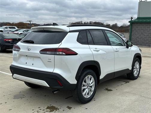 2026 Toyota Corolla Cross LE