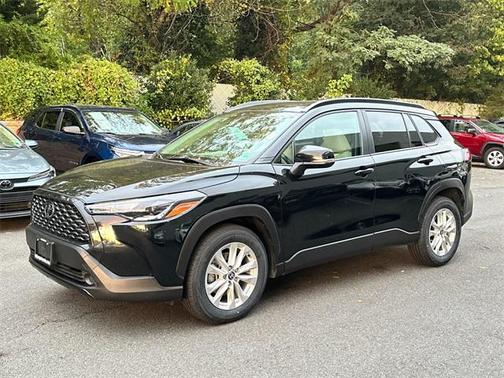 2023 Toyota Corolla Cross LE