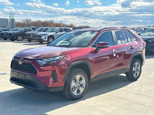 2025 Toyota RAV4 XLE