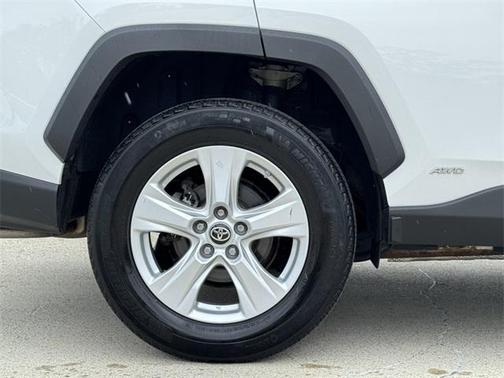 2021 Toyota RAV4 Hybrid LE