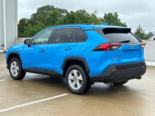 2021 Toyota RAV4 Hybrid LE