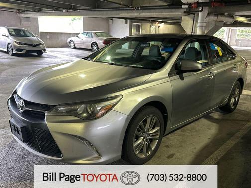 Celestial Silver Metallic 2017 Toyota Camry SE