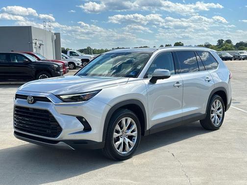 Celestial Silver Metallic 2024 Toyota Grand Highlander Limited