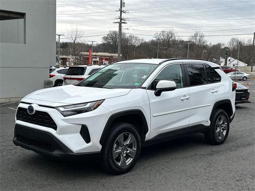 2024 Toyota RAV4 Hybrid LE