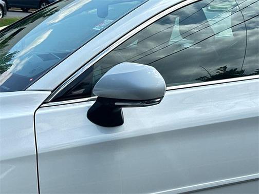 2022 Toyota Avalon XLE