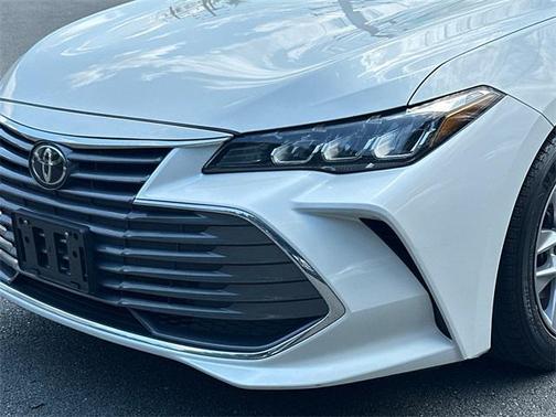 2022 Toyota Avalon XLE