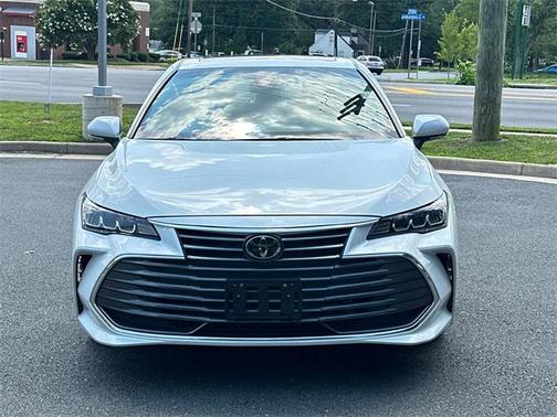 2022 Toyota Avalon XLE