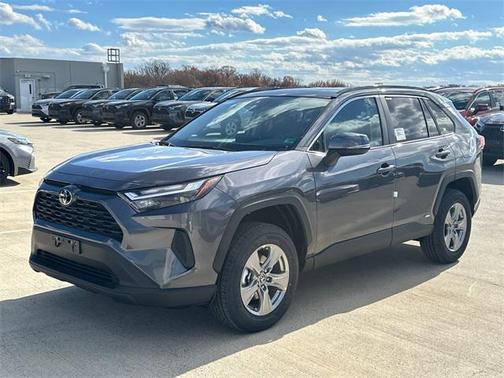 2025 Toyota RAV4 Hybrid XLE