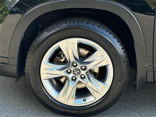 2016 Toyota Highlander Limited Platinum