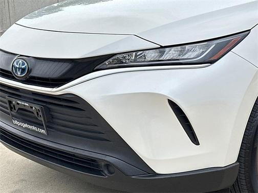 2022 Toyota Venza LE