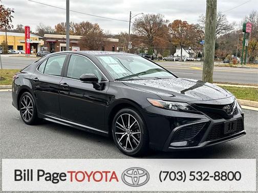 2024 Toyota Camry SE