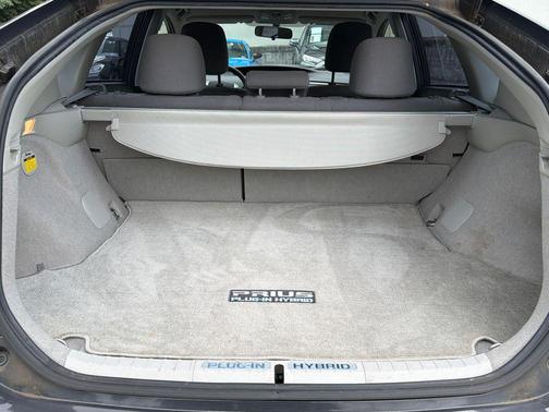 Winter Gray Metallic 2013 Toyota Prius Plug-in Base
